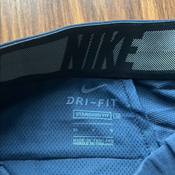 Nike Dark Blue Hyrbid Athletic Shorts - Picture 2 of 3